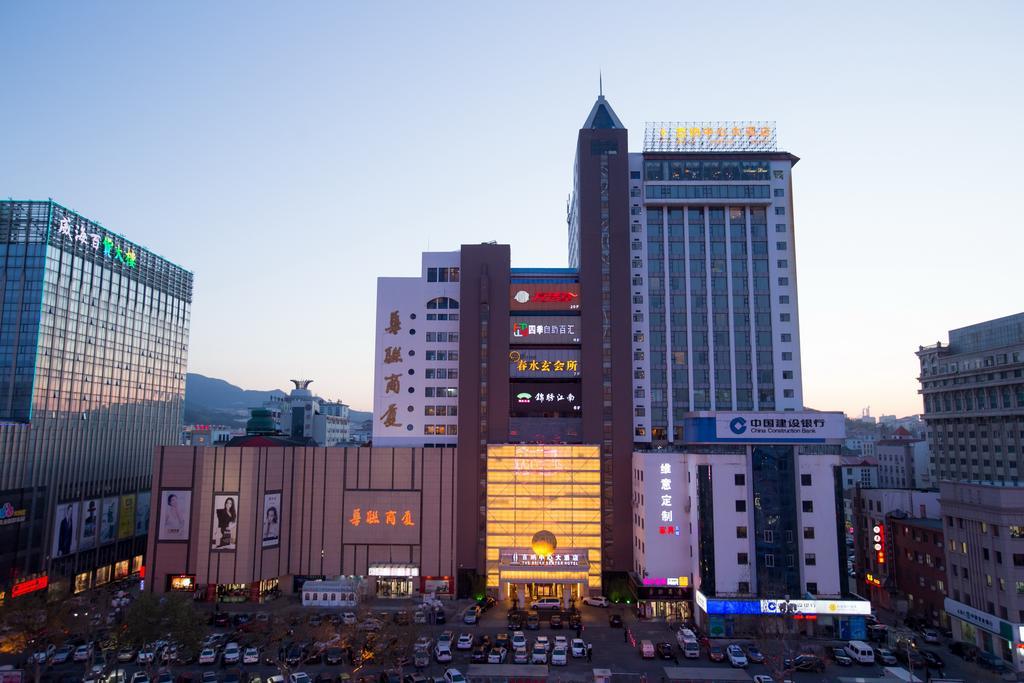 ザ センター ホテル 威海 エクステリア 写真